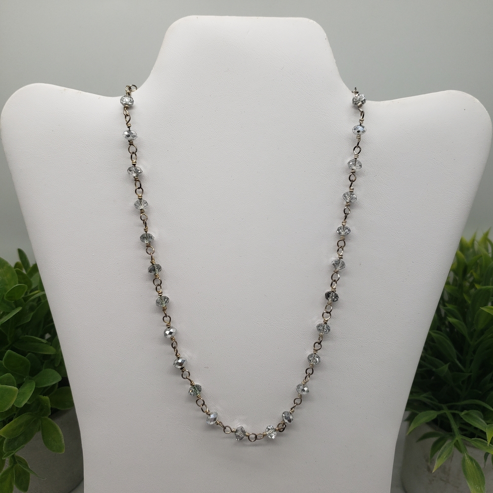 Elegant Silver Tone Fashion Necklace with Clear Crystal Stones